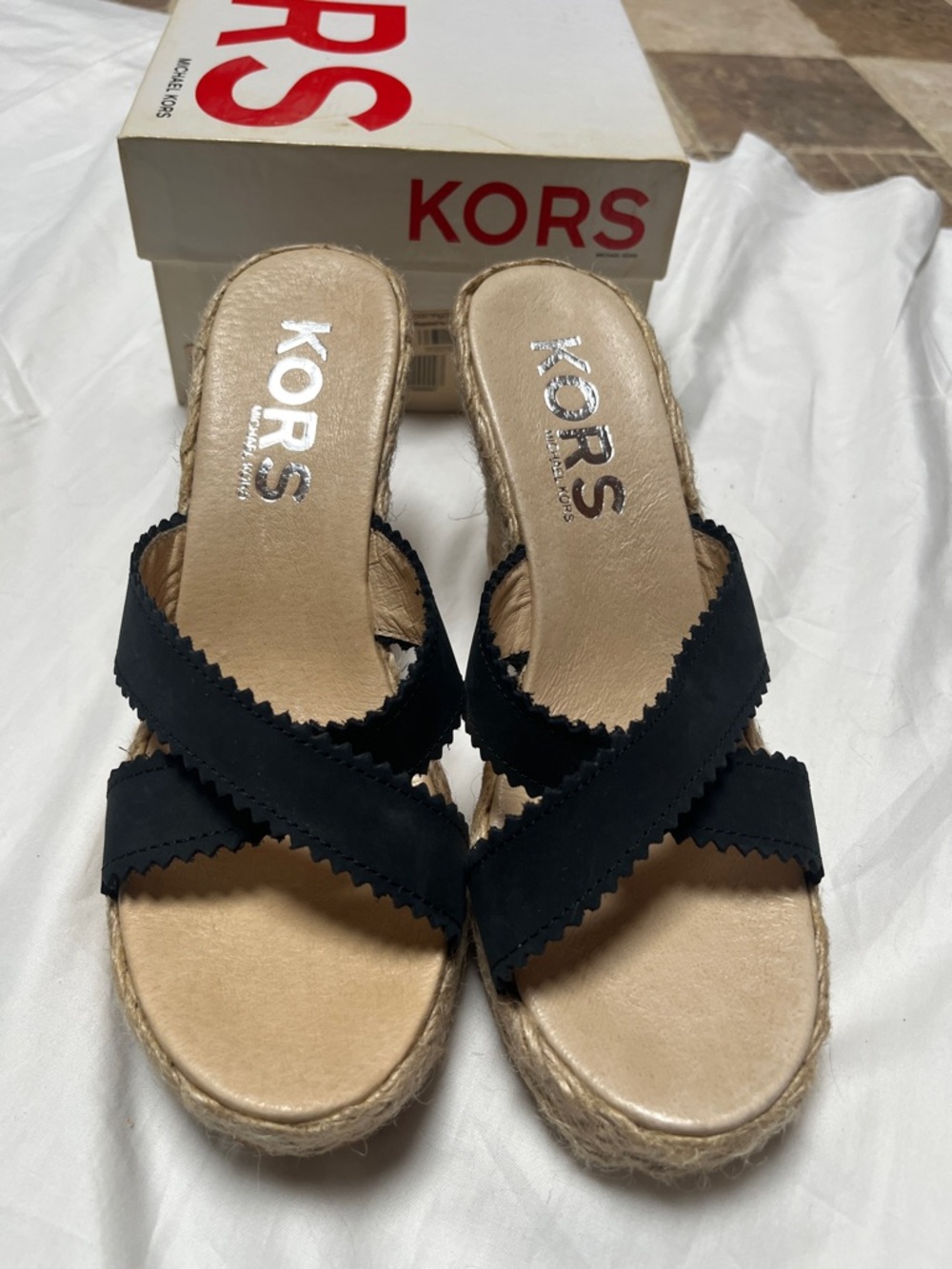 MICHAEL KORS LuLu Black Crisscross Espadrille Wedge Sandals Sz 7 - Picture 3 of 8